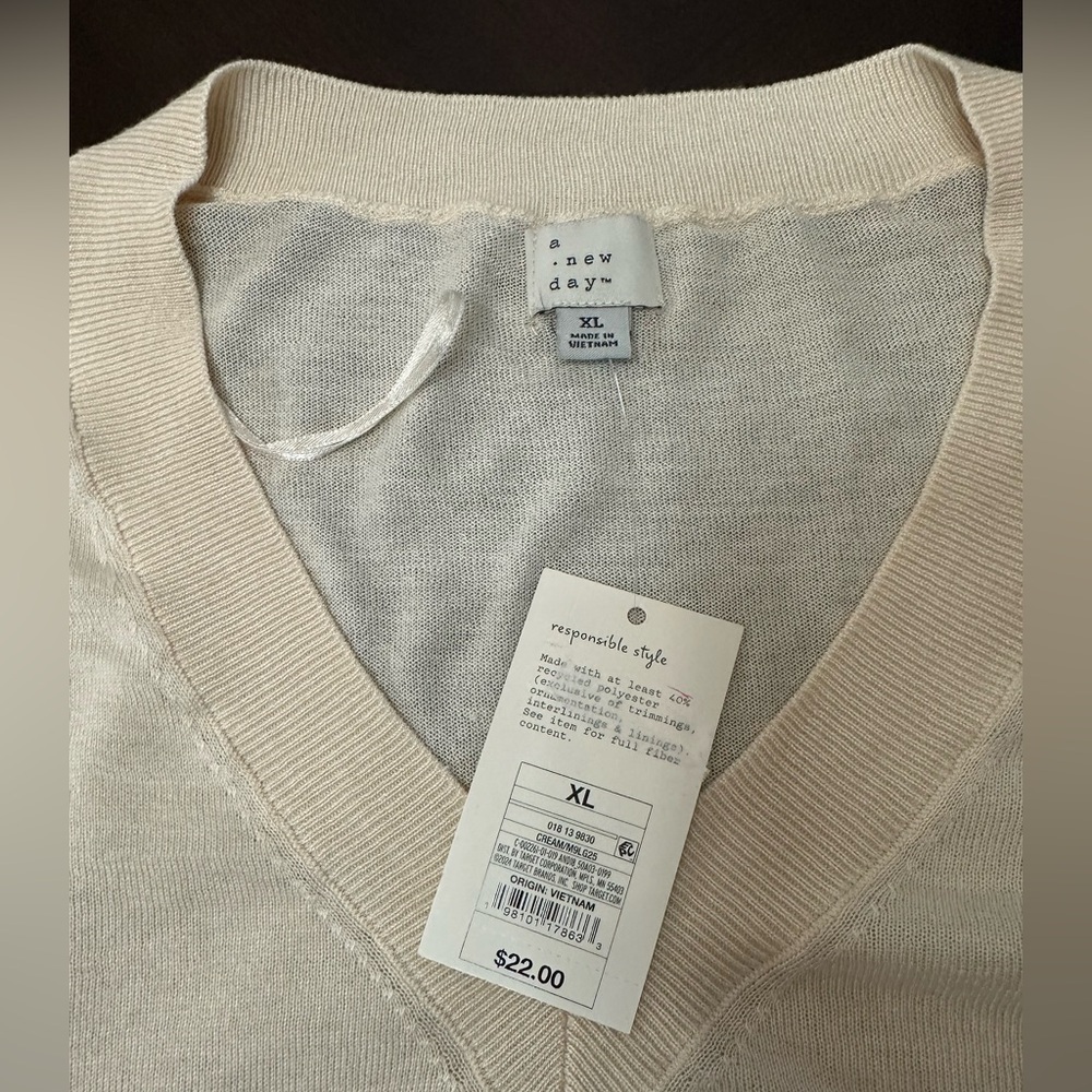 A New Day Women's Fine Gauge V-Neck Pullover Sweater – Size XL | Beige | NWT - Picture 7 of 11